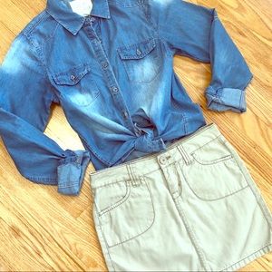 ⬇️ Tan Denim Mini Skirt